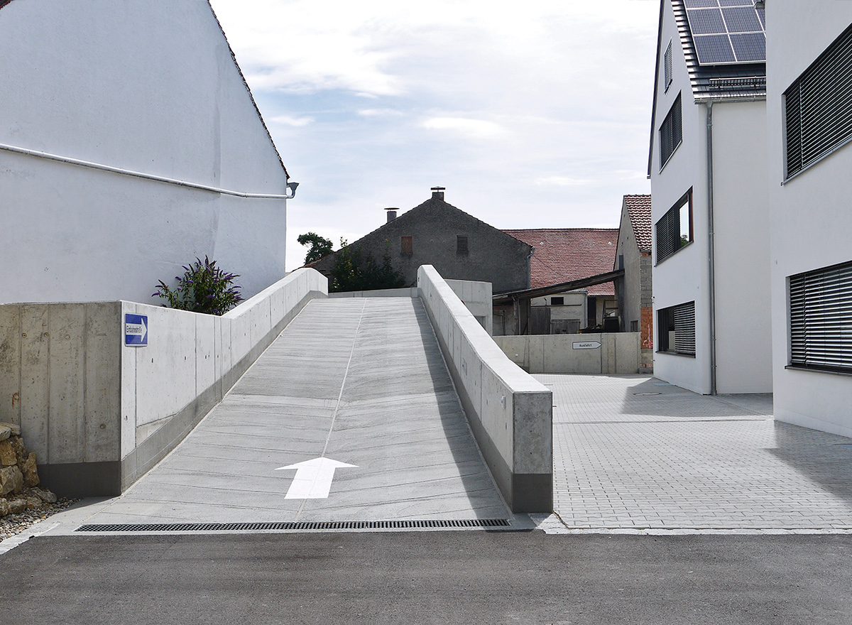 Verwaltungsgebäude & Parkdeck - Ingolstadt